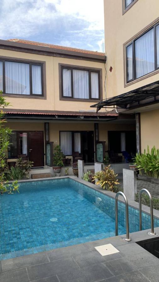 Taxa Uma Guest House Кута Экстерьер фото
